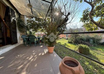 Semi-detached house Via Ghigliolo Basso, Sarzana - photo 15