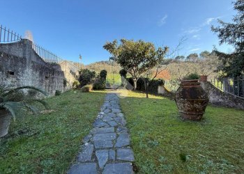 Semi-detached house Via Ghigliolo Basso, Sarzana - photo 2
