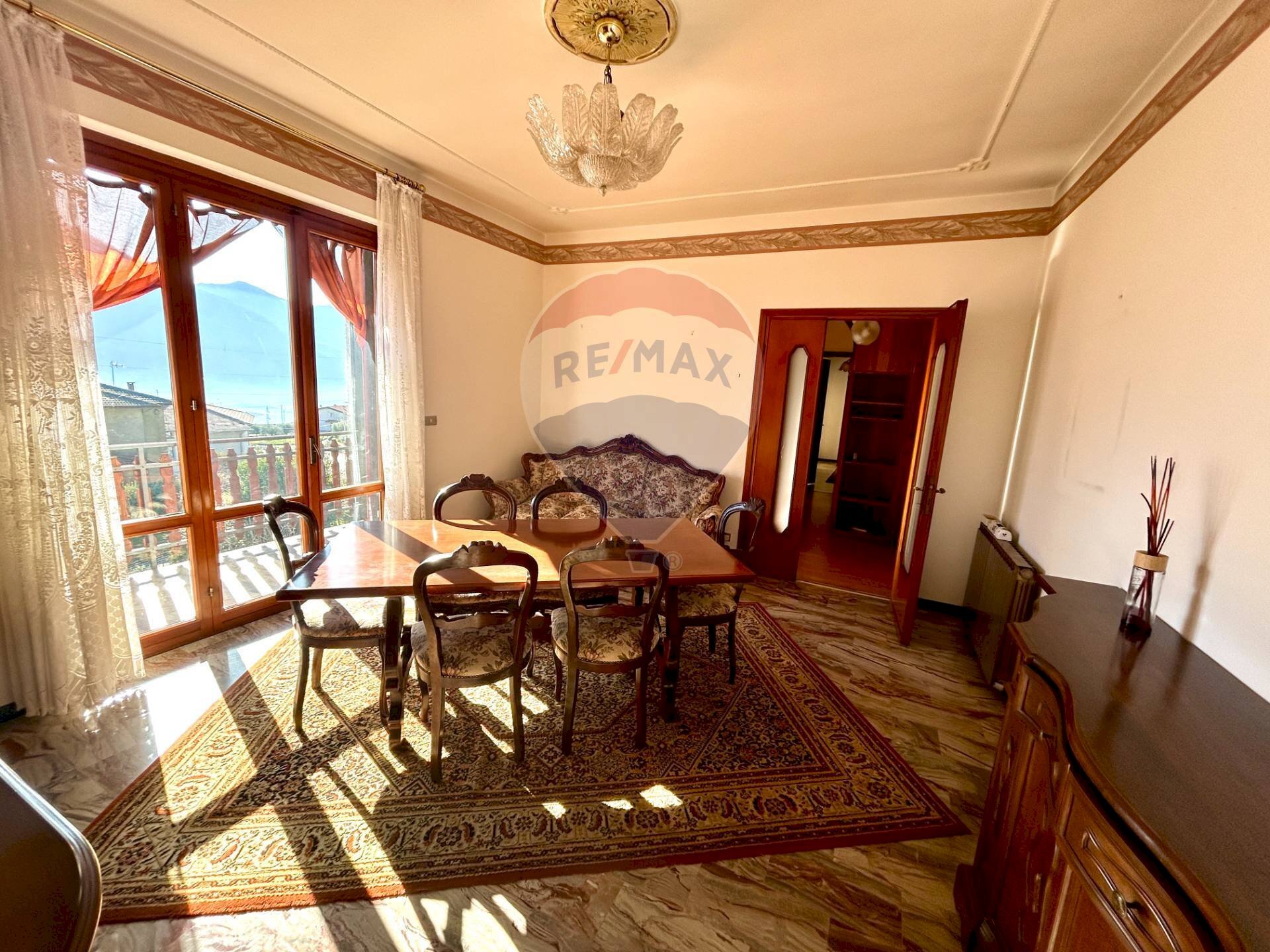 Three-room apartment Costa Volpino - photo 1