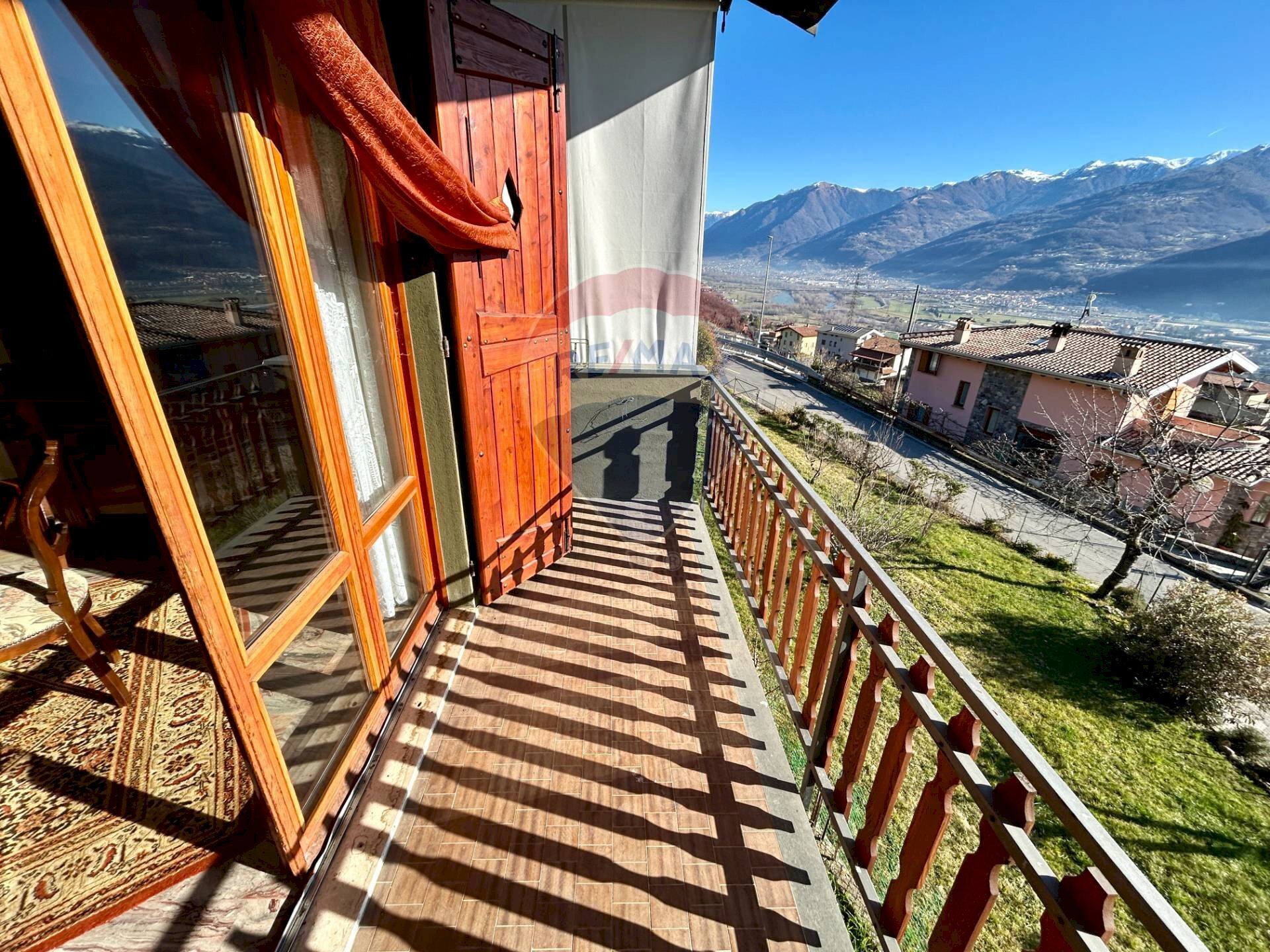 Three-room apartment Costa Volpino - photo 2