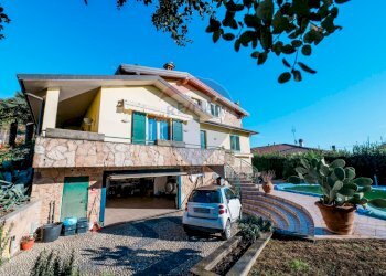 Villa Unifamiliare Via Monte Nevoso, Albano Sant'Alessandro - foto 2