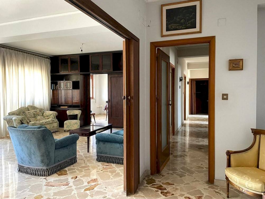 Apartment Viale Regione Siciliana Nord Ovest, Palermo - photo 2