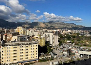 Apartment Viale Regione Siciliana Nord Ovest, Palermo - photo 1