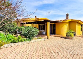 Villa a Schiera Via degli Olivastri, La Maddalena - foto 1