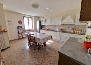 Semi-detached house Mercenasco - photo 8