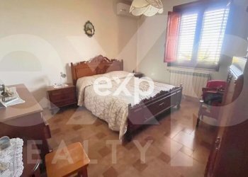 Independent house Contrada Filari, Rometta - photo 32