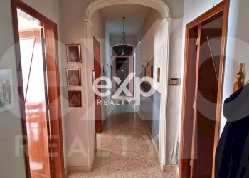 Four-room apartment Via Oglio Vecchio, Messina - photo 4