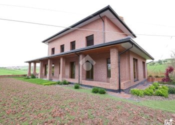 Villa Via Coriano, San Clemente - photo 1