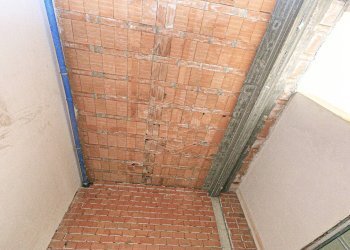 Locale Commerciale Via Luigi Cibrario, Genova (zona Sestri Ponente) - foto 12