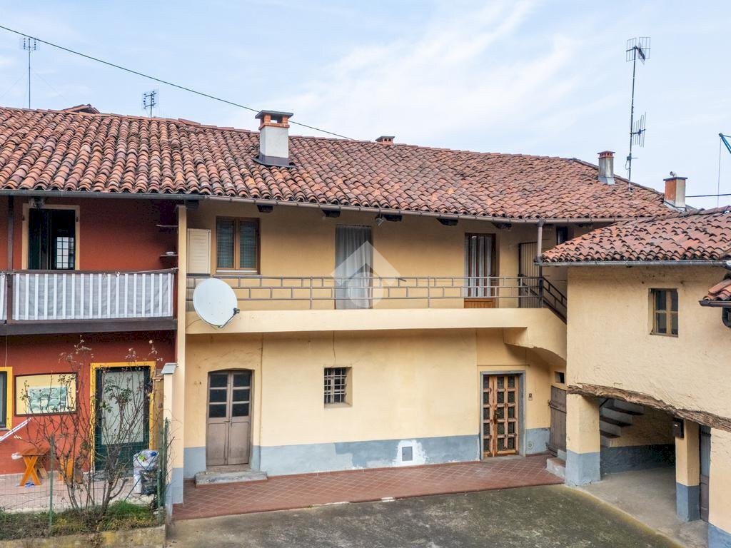 Casa semi indipendente Via griselda, frazione Villanovetta, Verzuolo - foto 2