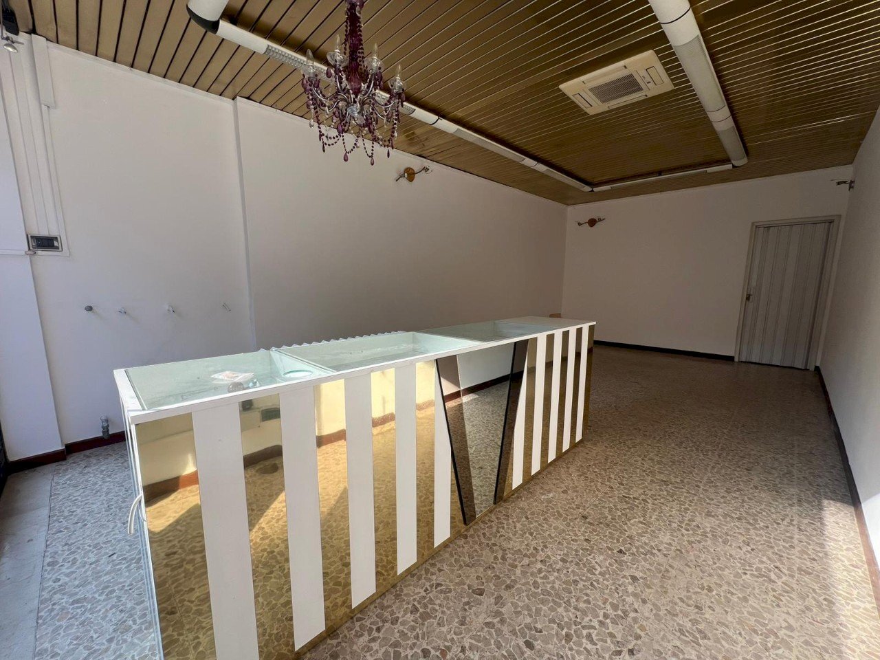 Negozio Reggio nell'Emilia - foto 1