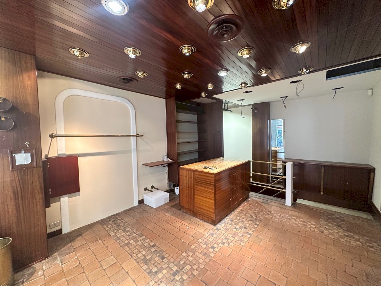 Shop Bologna - photo 2