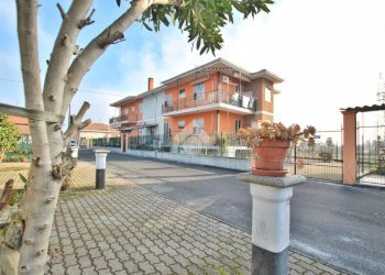 Quadrilocale Via Rolando della Valle, Livorno Ferraris - foto 1