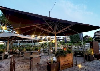 Bar Tavola Calda - Fredda viale della repubblica, 2, Peschiera del Garda - foto 3