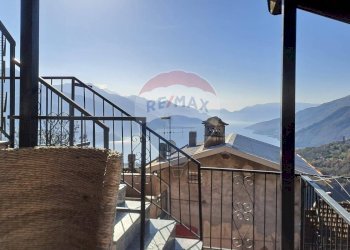 Independent house via Castello, Peglio - photo 2