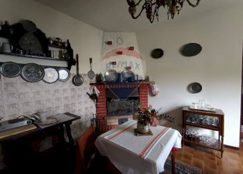 Independent house via Castello, Peglio - photo 17