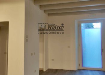 Negozio QUARTIERE LATINO, Treviso (zona Centro Storico) - foto 2