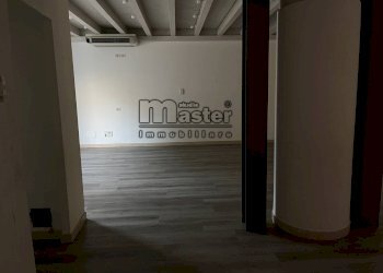 Negozio QUARTIERE LATINO, Treviso (zona Centro Storico) - foto 8