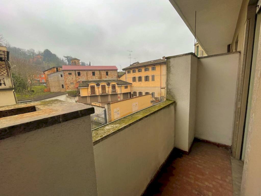 Balcone - Quadrilocale via Carlo Mirabello, 9, Tortona - foto 2