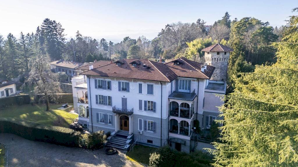 Vista - Appartamento via Francesco Caracciolo, 87, Varese - foto 1