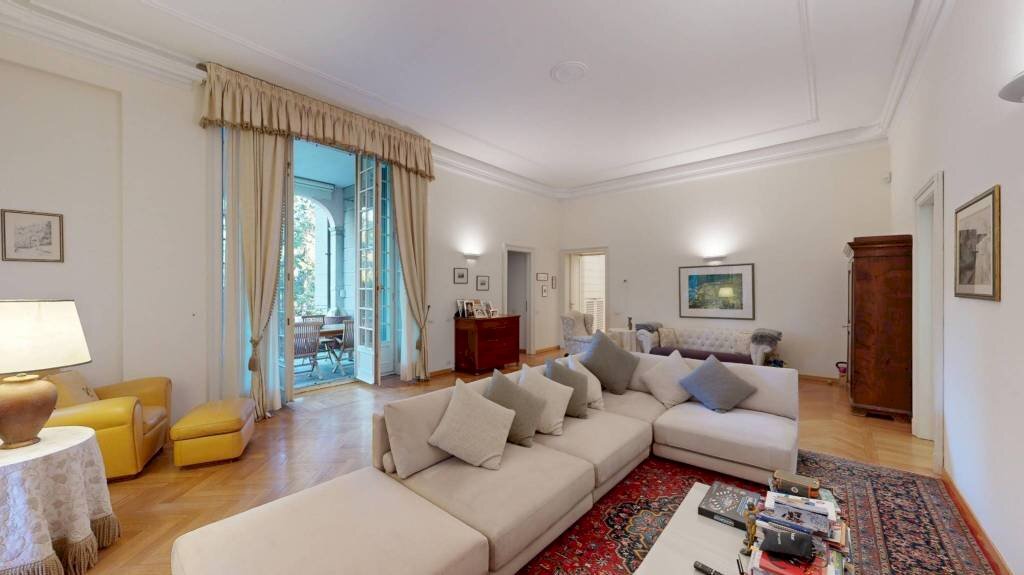 Salone - Appartamento via Francesco Caracciolo, 87, Varese - foto 2