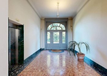 Interno palazzo - Appartamento via Francesco Caracciolo, 87, Varese - foto 17