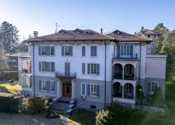 Facciata - Appartamento via Francesco Caracciolo, 87, Varese - foto 12