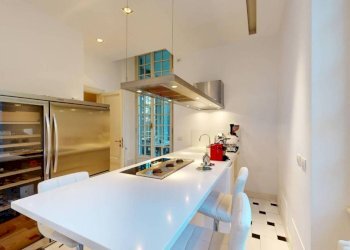 Cucina - Appartamento via Francesco Caracciolo, 87, Varese - foto 12