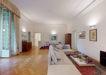 Salone - Appartamento via Francesco Caracciolo, 87, Varese - foto 2