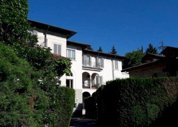 Facciata - Appartamento via Francesco Caracciolo, 87, Varese - foto 19