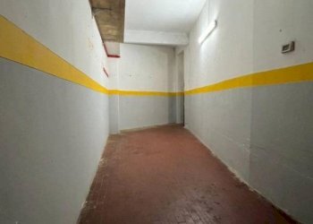 Posto macchina - Box via Borzoli, 12d, Genova (zona Sestri Ponente) - foto 3