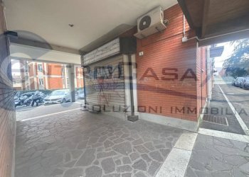 Interno non residenziale - Negozio Bologna (zona Mazzini) - foto 1
