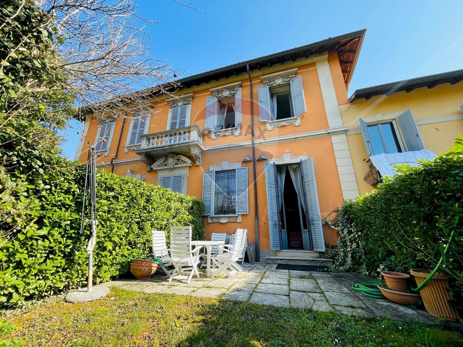 Four-room apartment Via Abate G pozzone, Appiano Gentile - photo 1