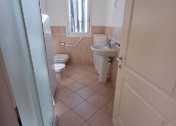 Bagno - Three-room apartment via Fratelli Rosselli, Concordia sulla Secchia - photo 10