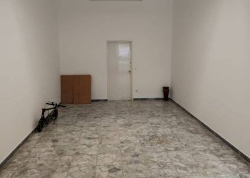 Stanza non arredata - Negozio via Galileo Galilei, Carpi - foto 1