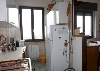 Cucina - Rustico Località San Donato, Mango - foto 16