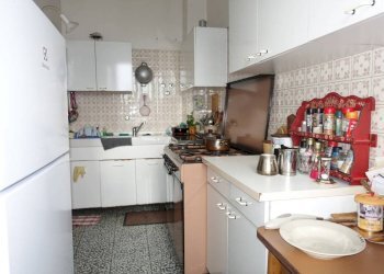 Cucina - Rustico Località San Donato, Mango - foto 17