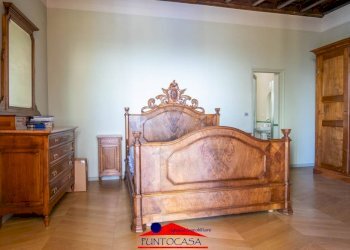 Stanza arredata - Appartamento via Pietro Gallo, 13/A, Busca - foto 11