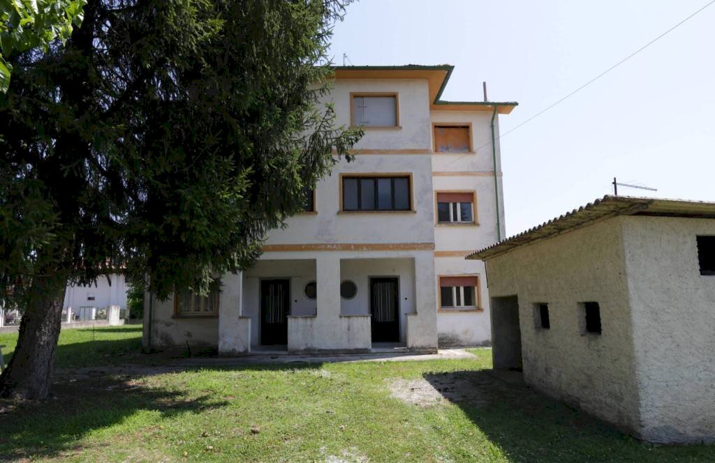 Facciata - Villa via Ugo Foscolo, Spilimbergo - photo 3