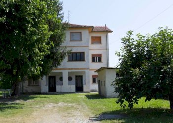 Facciata - Villa via Ugo Foscolo, Spilimbergo - foto 2