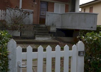 Quadrilocale Via Boris Giuliano 30, Castagneto Carducci - foto 2