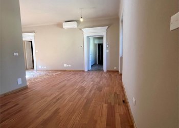 Appartamento - Oberdan, Verona (zona Centro Storico) - foto 2