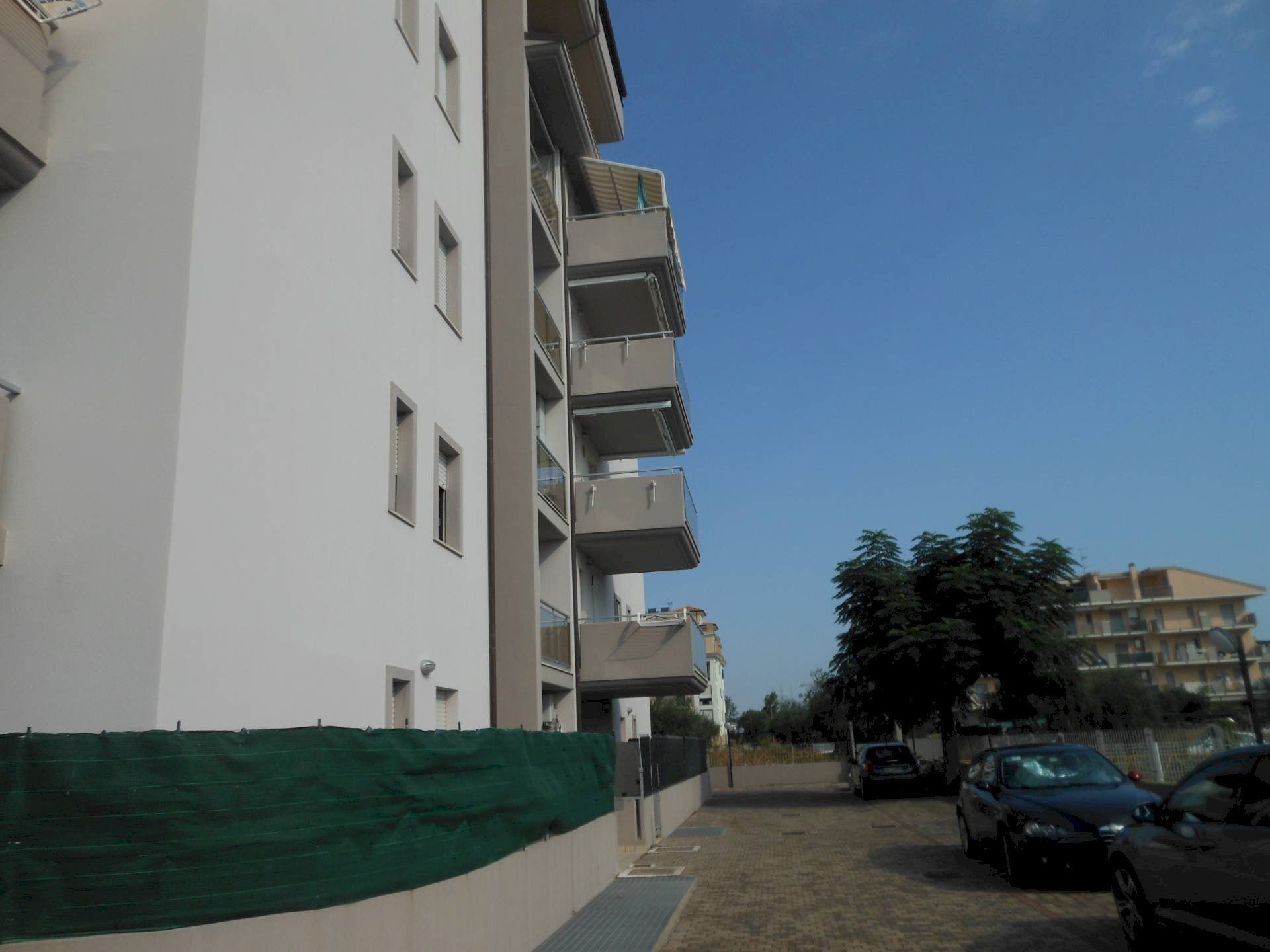 Appartamento via Carlo Alberto Dalla Chiesa, Alba Adriatica - foto 1