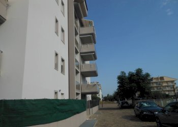 Appartamento via Carlo Alberto Dalla Chiesa, Alba Adriatica - foto 1