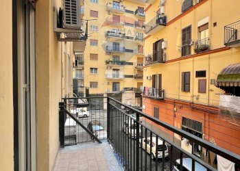 Bilocale Via Benedetto Cairoli, Napoli (zona Vicaria) - foto 9