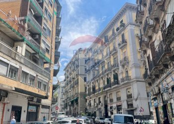 Locale Commerciale Napoli - foto 1