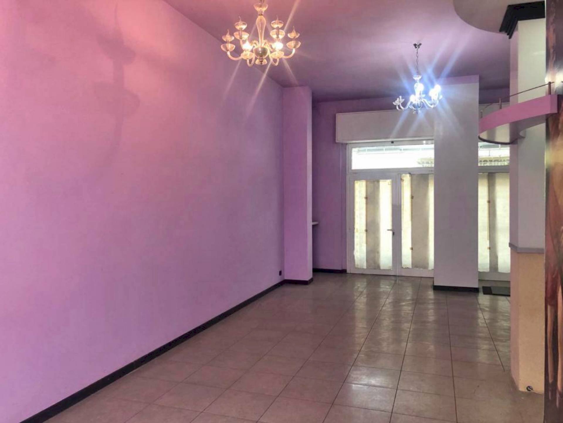 Shop Corso Traiano, Torino (neighborhood Lingotto) - photo 3