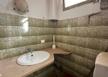 Locale Commerciale Via Principe Amedeo, La Maddalena - foto 7