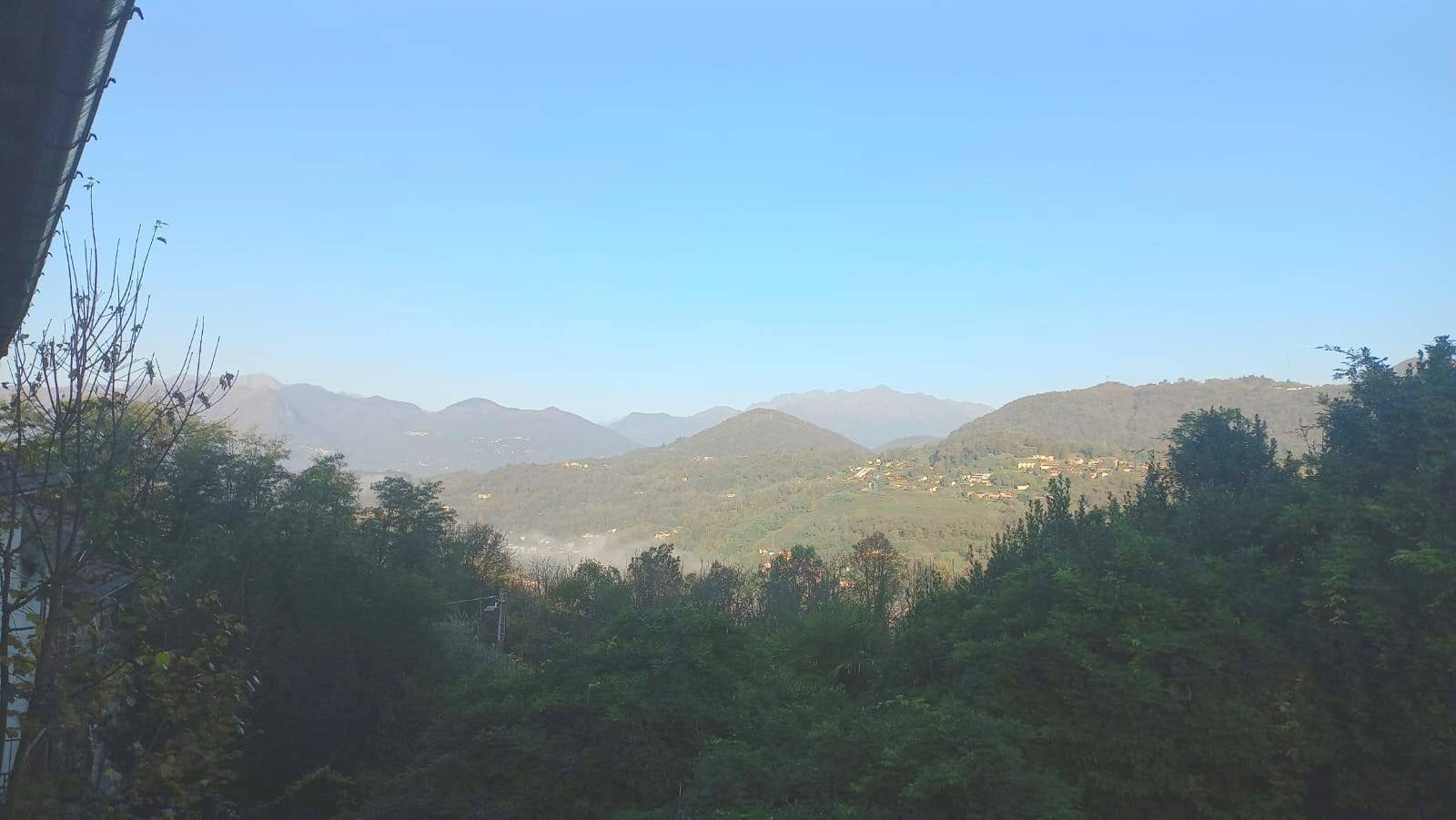 Casa indipendente Via Cremenaga, Cadegliano-Viconago - foto 1