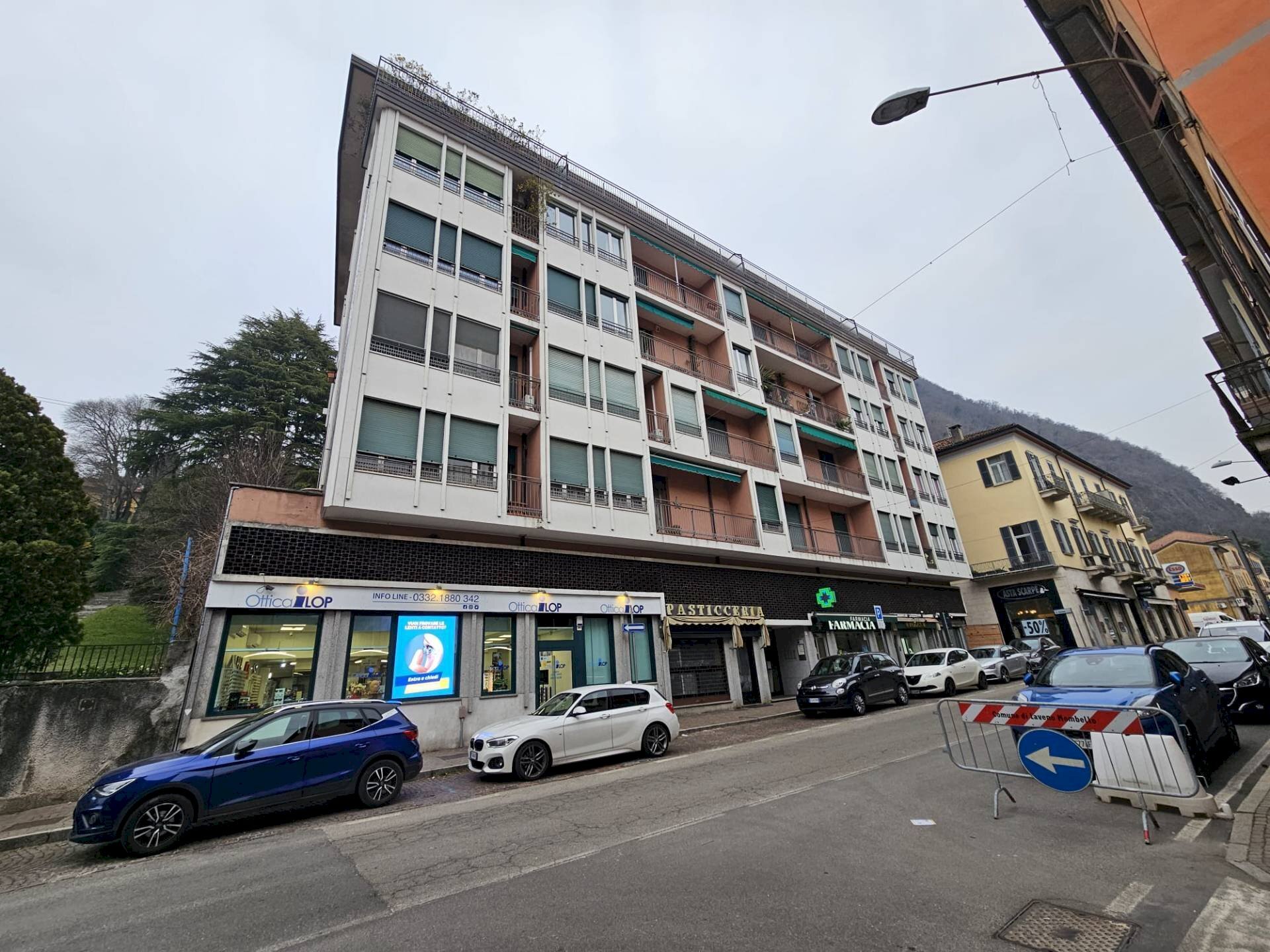 Capannone Via Labiena, Laveno-Mombello - foto 1